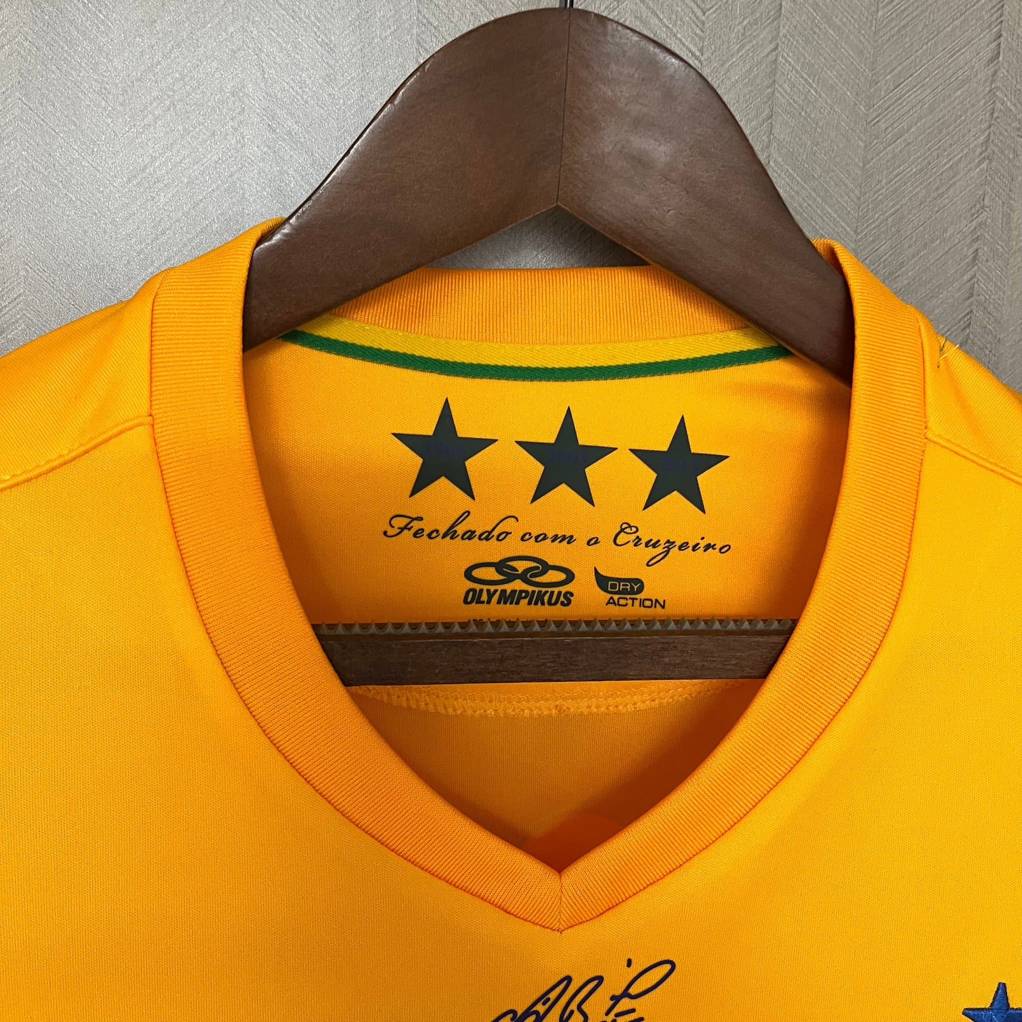 Cruzeiro 14/15 Goalkeeper Jersey - Retro Version