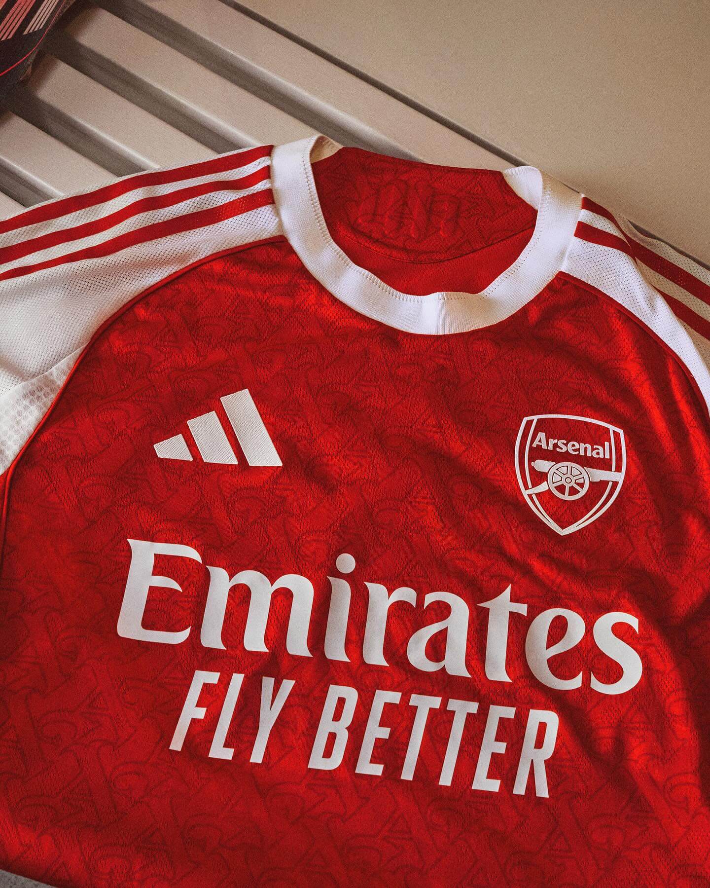 Arsenal Home Jersey 2025/26 - Ødegaard 