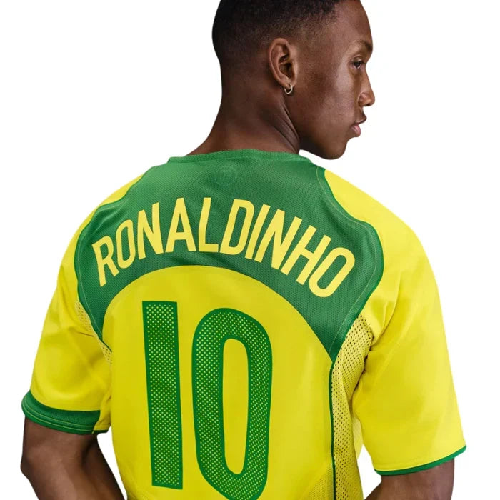 Brazil 2004 I Home Jersey - Retro Version - Ronaldinho 