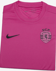 Camisola Sporting Outubro Rosa BICAMPEÃO 2024/25 - MODELO EXCLUSIVO! 🦁🏆