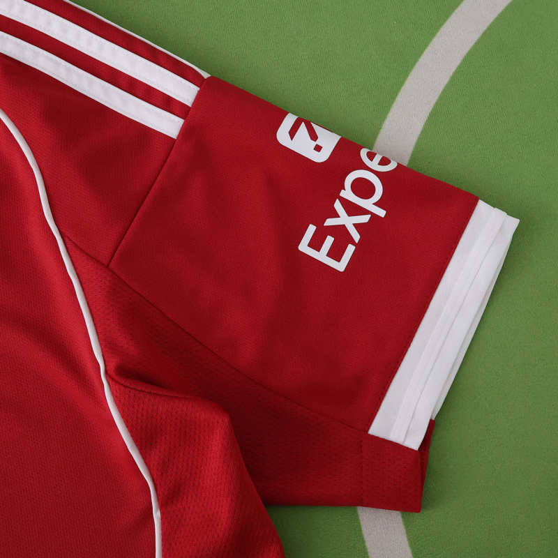 Liverpool Home Jersey 2025/26 - CHAMPIONS 24/25 &amp; Gold Trophy