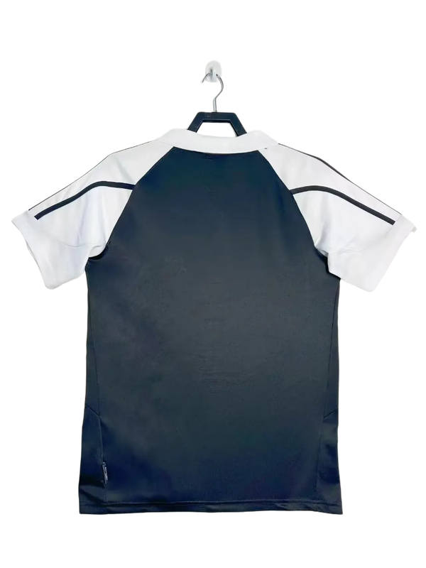 Real Madrid 01/02 II Away Jersey - Retro Version